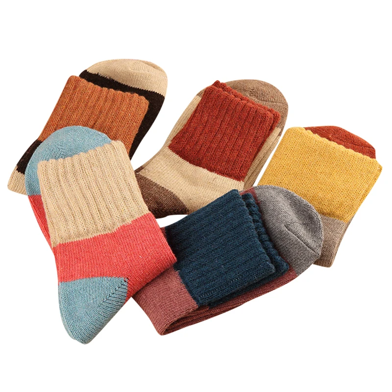 Women In Tube Socks Comfortable Sweat Absorb Warm Socks For Woman Thick