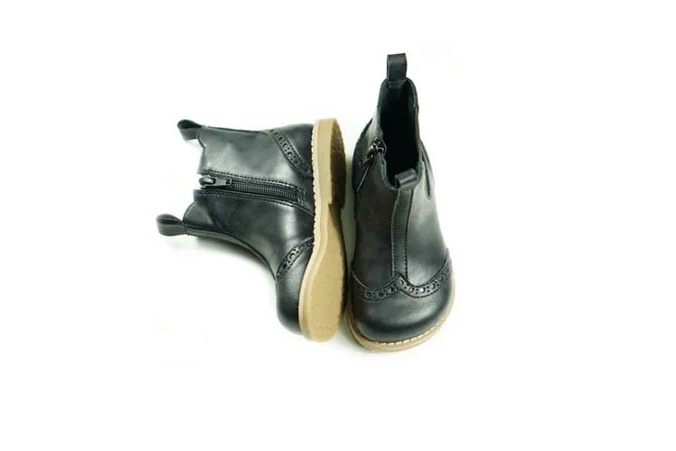 От 1 до 6 лет из натуральной кожи в стиле ретро ботинки для девочек модная детская Ботинки Челси ребенка дождь Сапоги и ботинки для девочек Обувь для мальчиков и Обувь для девочек обувь