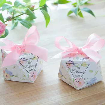 

European Pink diamond shape flower Happiness Day Candy Boxes Wedding Favors Bomboniere paper Gift Box Party Chocolate box