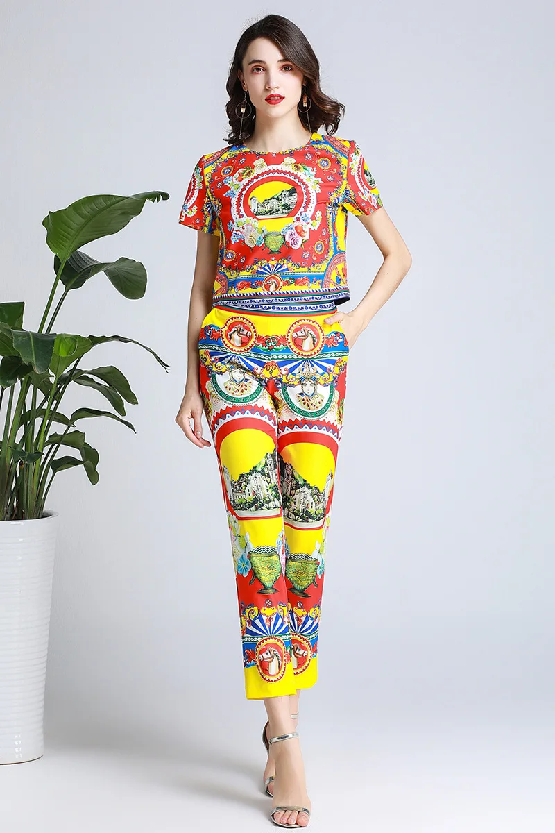 

2019 summer women's 2 pieces set retro print T-shirts + pencil pants Chic diamonds vintage pantsuits A330