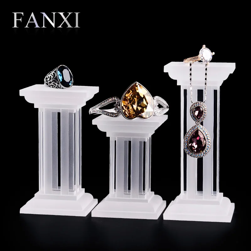 

3PCS/Set White Acrylic Matte Jewelry Display Stand Holder Ring Pendant Different Height for Shop Showcase