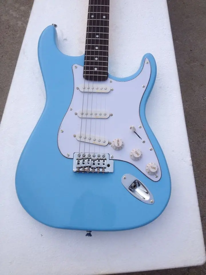

Electric Guitar / anmiyue light blue quality Guitar / customizable