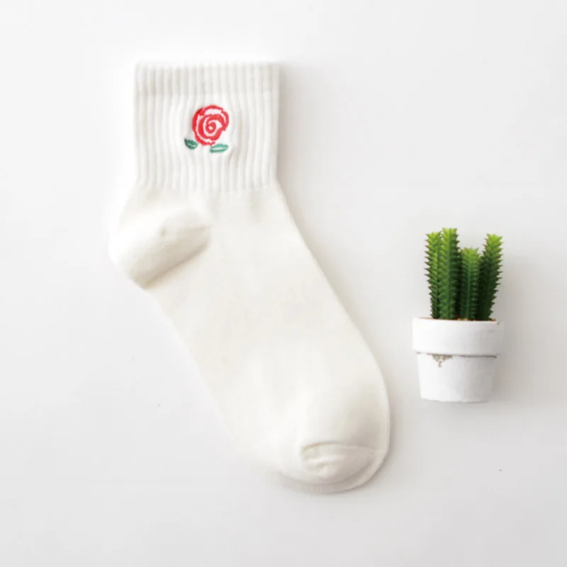 Женские забавные носки с вышивкой в стиле Харадзюку, новинка, черно-белые короткие носки, японские хлопковые носки унисекс с изображением усов кактуса - Цвет: 9