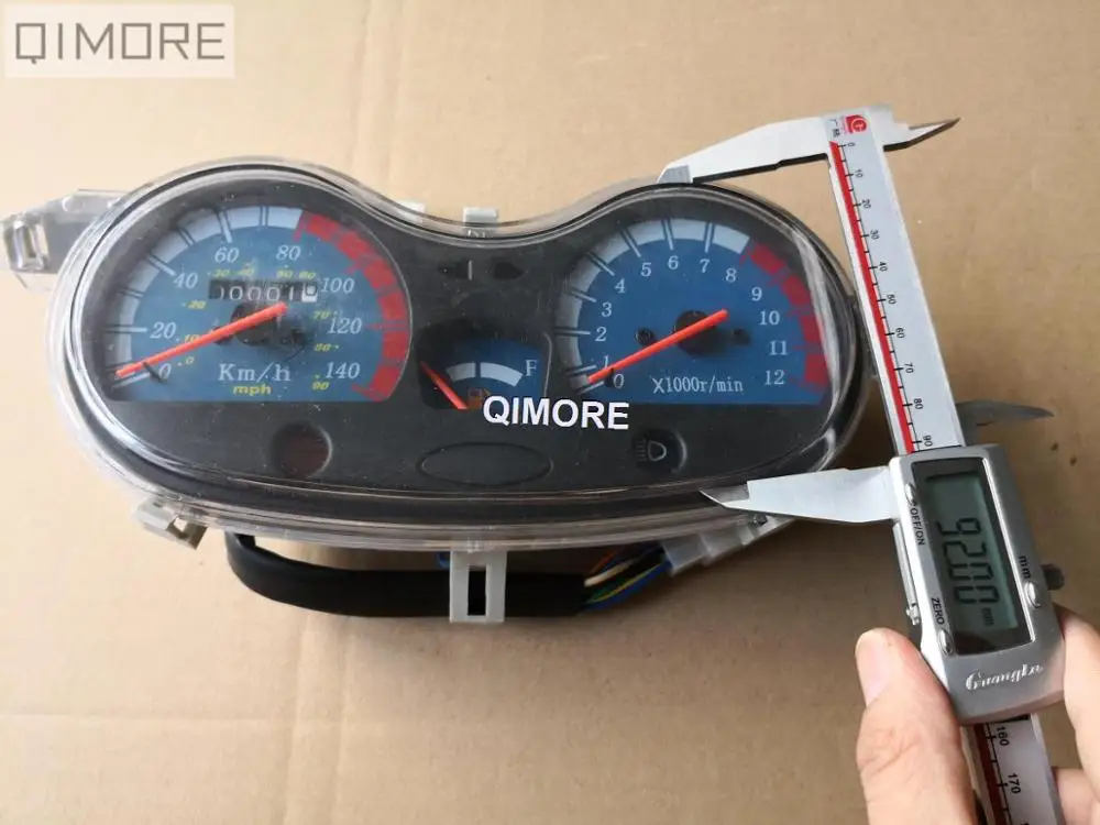 Hunter Speedo 3-gauge 9