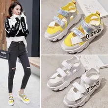 Новинка года; Летняя женская обувь для девочек; очень дышащая сетчатая прогулочная обувь; сандалии; легкие треккинговые кроссовки; Повседневная модная женская обувь