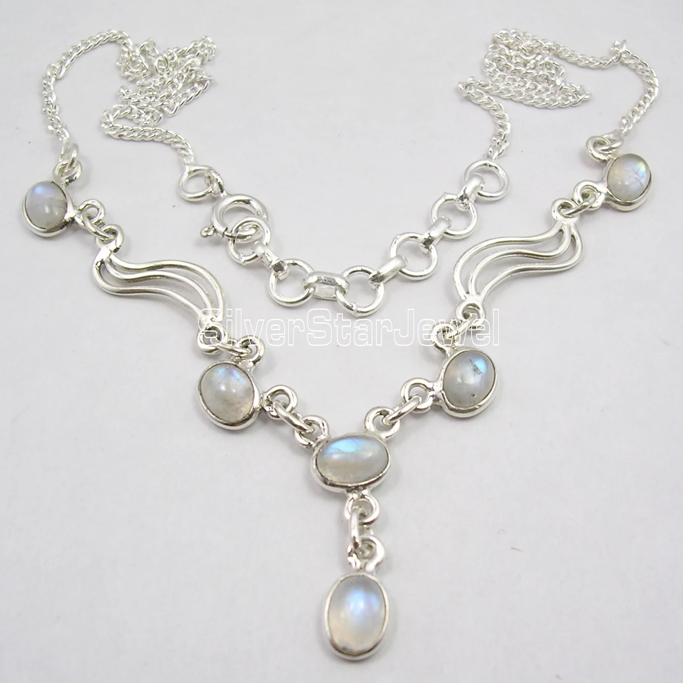 

Chanti International Silver Natural RAINBOW MOONSTONE GORGEOUS Necklace 17.25 Inches NEW