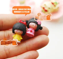 Mini dollhouse Mini furniture model of the super mini pair of small dolls