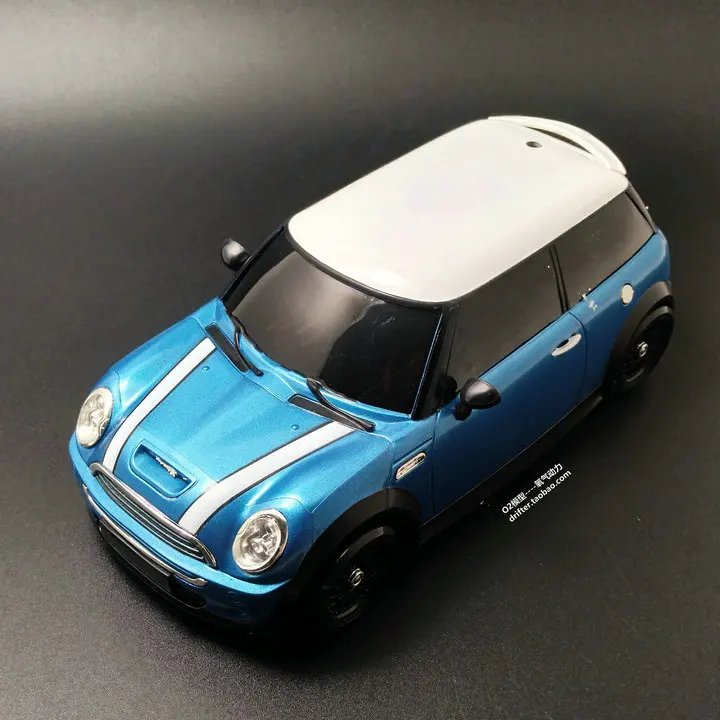 MINI-D1/28RC 4 полный привод AWD задний привод задний дрейф гоночный автомобиль дистанционного Управление на педальной тяге, и электрические комаров автомобиля - Цвет: Синий