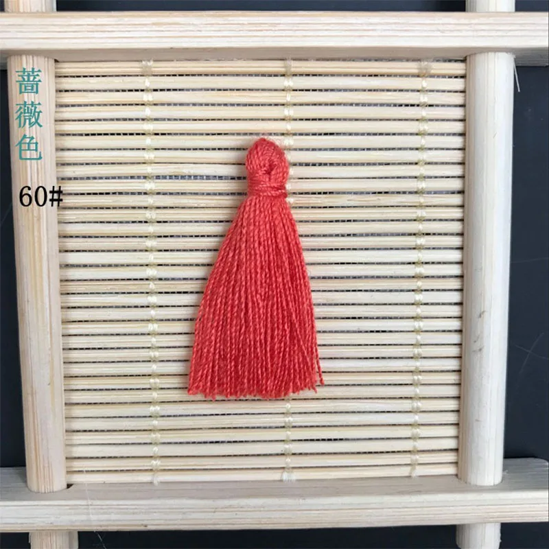 100PCS 3CM Mini Cotton Thread Fabric Tassel DIY Pendant Jewelry Key Making Fringe Trim Craft Tassels Sewing Accessories - Цвет: 60