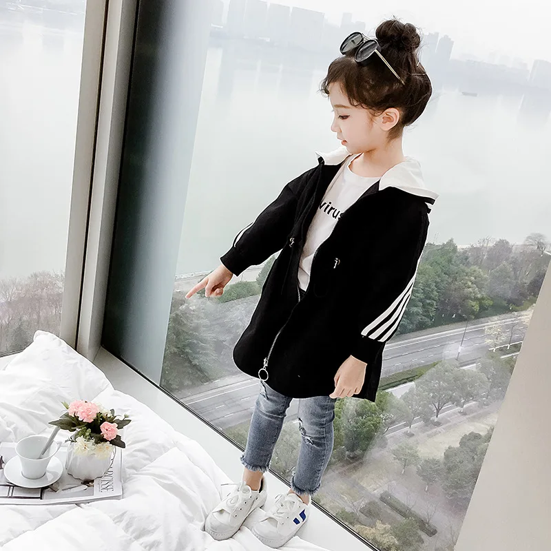 

Spring 2019 New Girls Hooded Assault Coat Korean Version of The Middle-length Trench Coat for Middle-aged Comfort