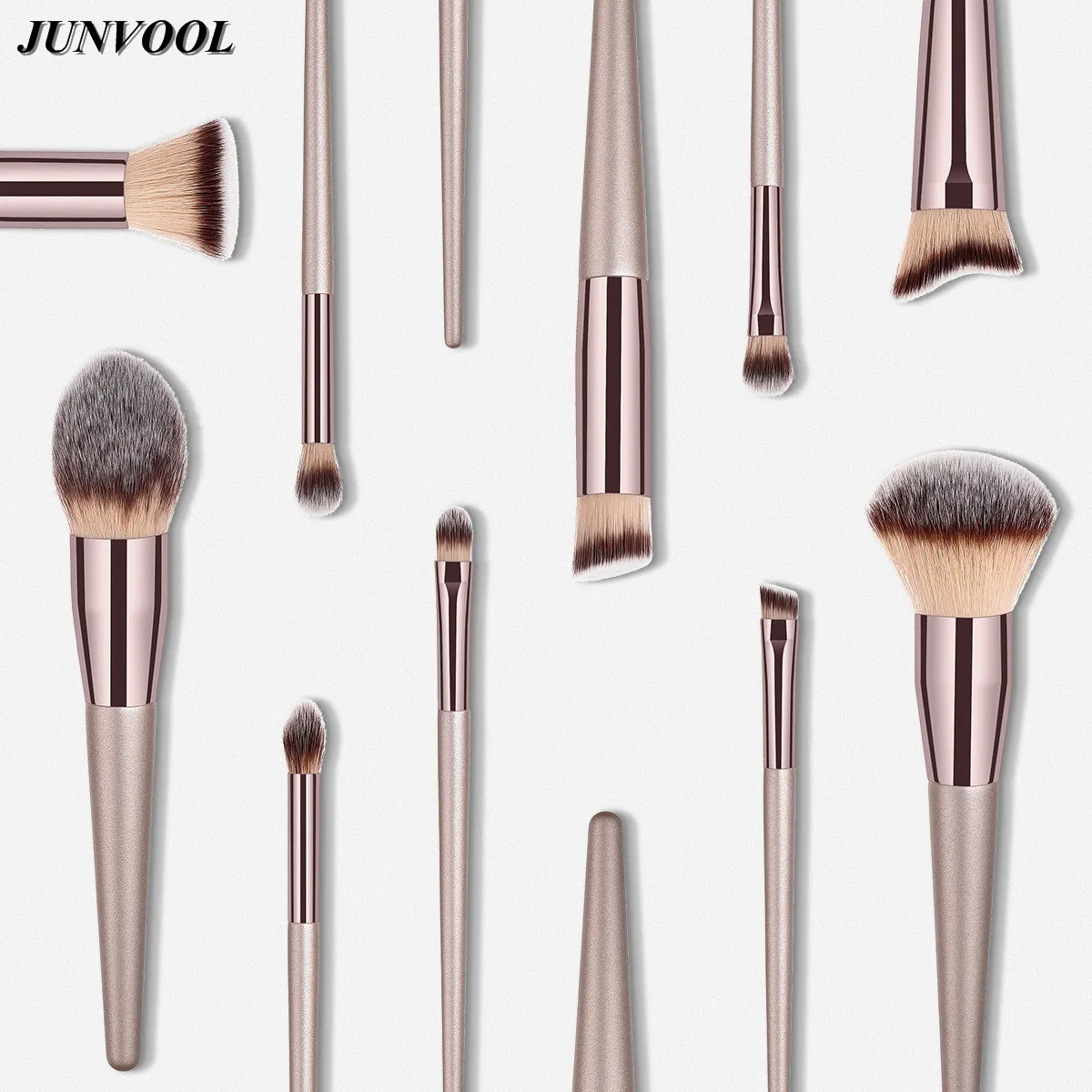 

Multi-fountion Makeup Brushes 1pcs Pro Champagne Eye Shadow Eyebrow Face Concealer Flame Brush Foundation Powder Make Up Tools