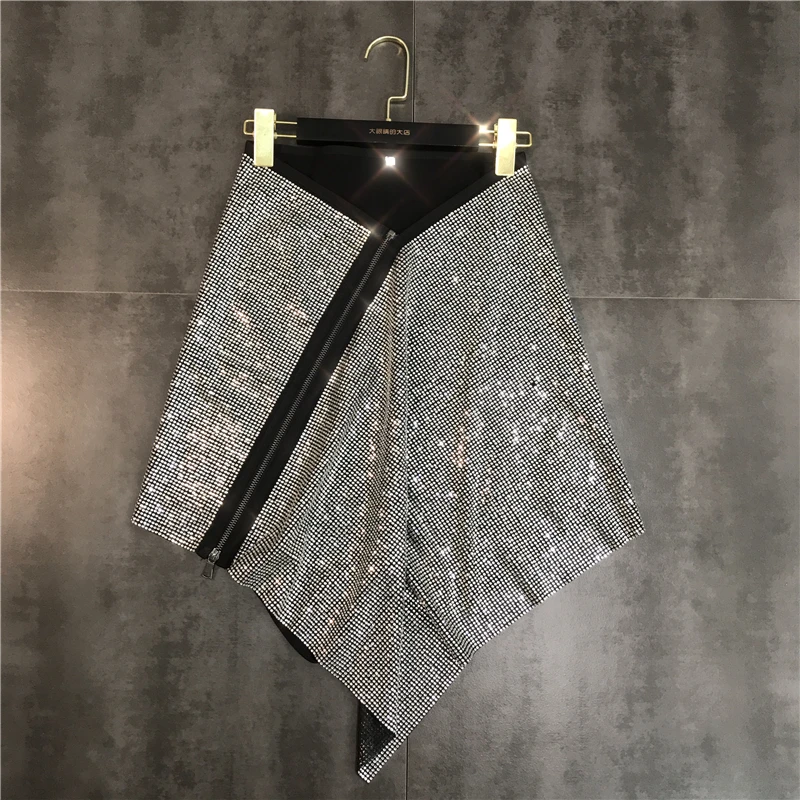 

2019 spring new shiny high temperature hot drilling heavy duty diagonal zipper irregular skirt