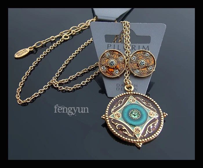 PG counter trade of the original single brand marking Europe retro gold-plated earrings India Nepal national air men and women d |