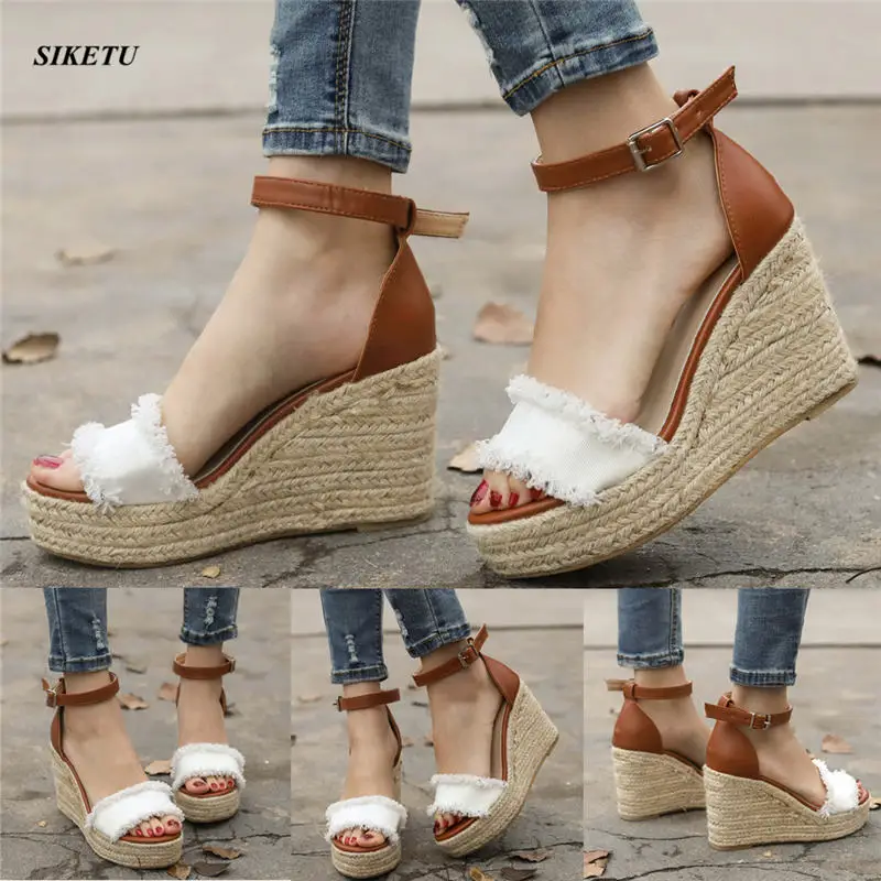 

2019 New Summer Women Casual Wedge Cloth Buckle Strap High Heel Platform Peep Toe Shoes Sandals Fashion Simple shoes woman @C
