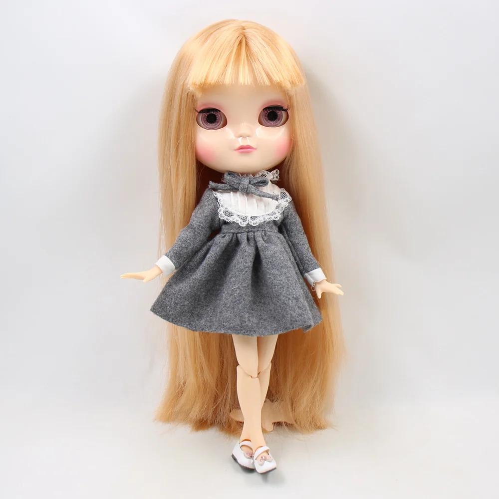 Neo Blythe Doll with Ginger Hair, White Skin and Custom Jointed Body with Asian Look 3