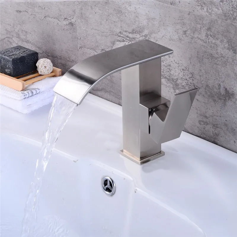 8561540081_1584013605