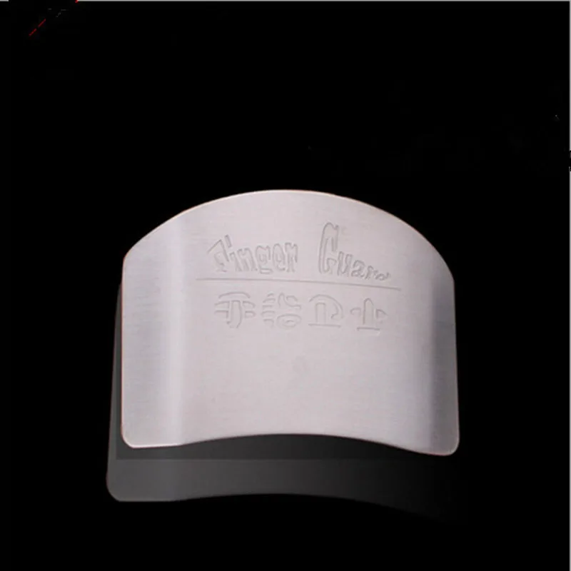 Creative-Kitchen-Gadgets-Security-Stainless-Steel-Vegetable-Protect-Protection-Anti-cut-Finger-Protector-Hand-Guard-AKC5006 (1)