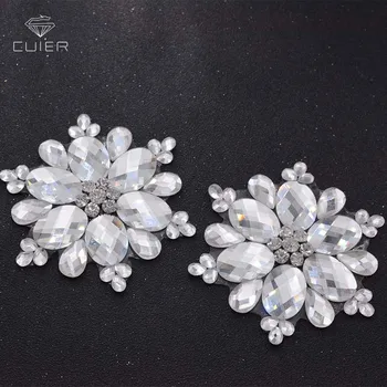 

10pcs/lot Crystal strass rhinestones clothing appliques for weddingd ress Iron on flower accessoires Hot fix flower patches