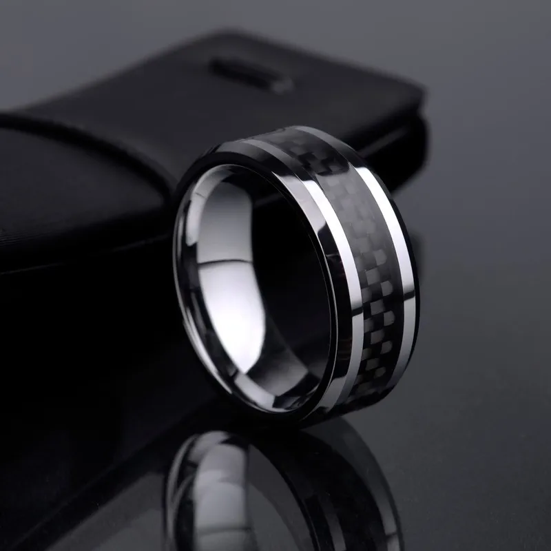 comprar Frete grátis e gravura preto carbon fiber inaly tungsten anéis 6mm 8mm de largura para o homem dedo anéis de tamanho 7 13
