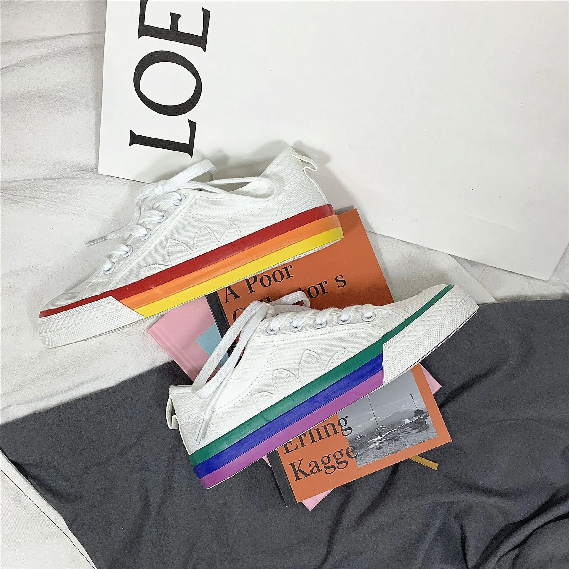 

Rainbow white shoes female sneakers 2019summer new breathable ins explosion models Korean version of the color flat canvas shoes