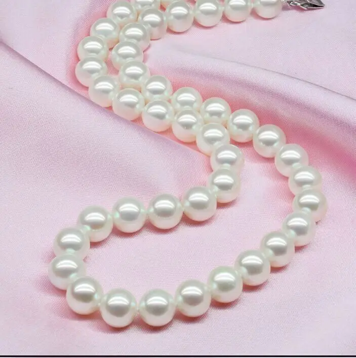 

19" 9-10MM SOUTH SEA WHITE PEARL NECKLACE AAA