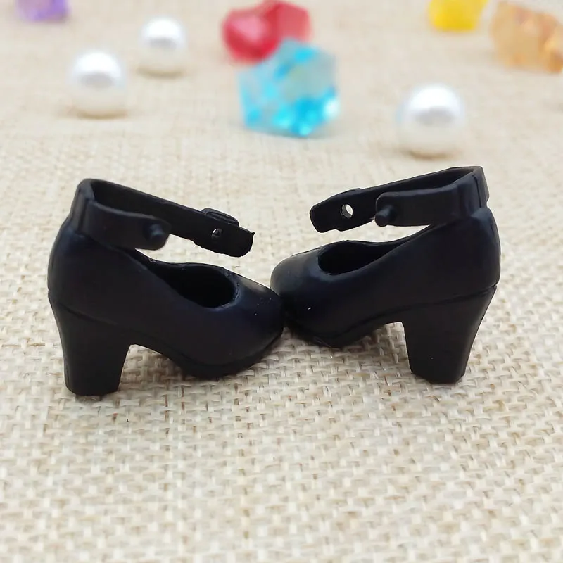 dollhouse shoes company