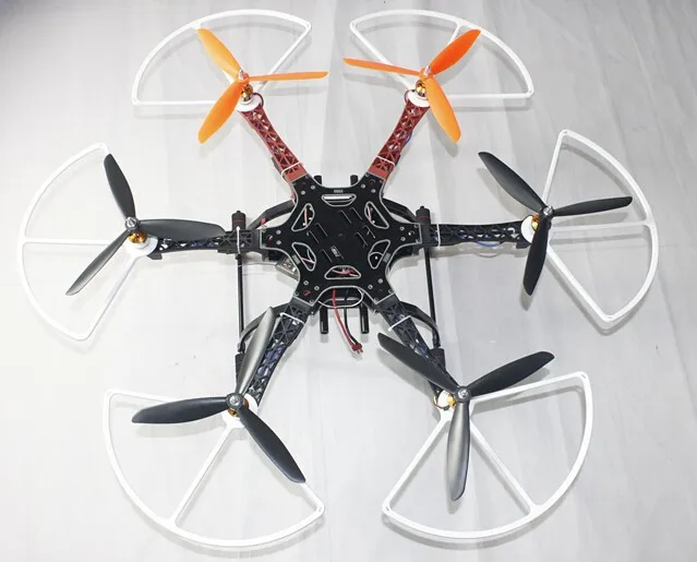 

RTF F550 550 mm Hexa-Rotor Air Frame Assembled Kit with Radiolink 6 CH Transmitter Prop Protector