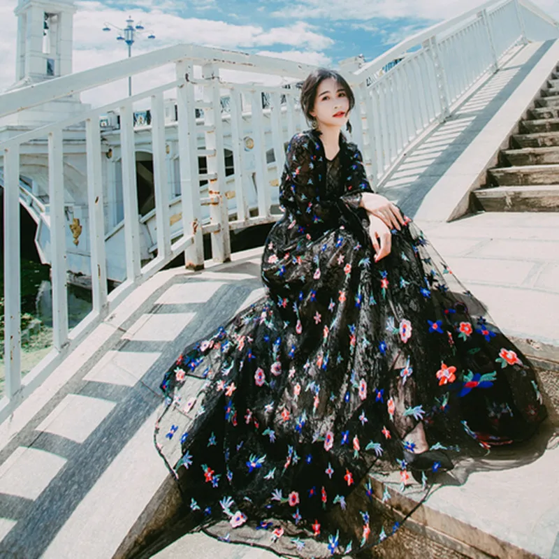 

Yi Lin Kay 2019 Summer The new Ethnic embroidered chiffon lace-up Restoring ancient ways dress Romantic gauze fairy dress