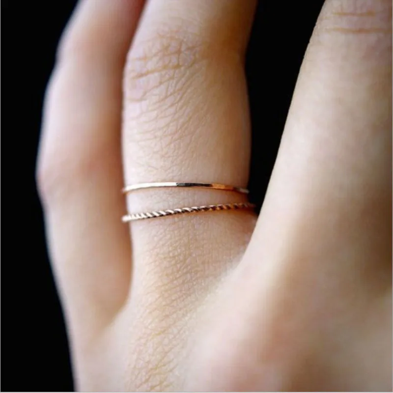 

Metal Plating Twist Geometry 2 Piece Set Ring Temperament Simple Joint Women Ring Female Ring Japanese and Korean Fine Tail Ring