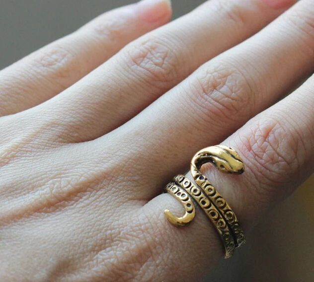 

WJZB Simple fashion the ancient Egyptian pharaoh snake ring for women