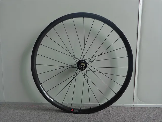 Best price at $214 Cheap Carbon 26er Mtb Wheels Carbon Fiber Front or Rear Wheel for Mountain Bike 441-442 or 711-712 hubs