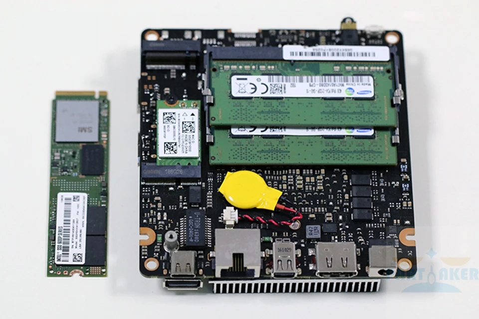 Причастник Nuc DDR4 8-го поколения Intel четырехъядерный мини ПК Linux core i5 8250U Win10 AC Wifi 4K HTPC HDMI Mini DP