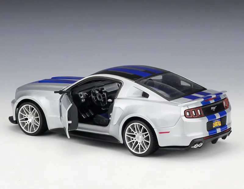 1:24 Maisto Ford Mustang Street Racing серебристый/оранжевый/зеленый/белый литой модельный автомобиль