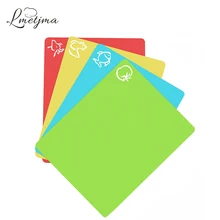 LMETJMA 4 шт./компл. разделочные звезды Ливи» толстые гибкий Пластик разделочная доска коврик с Еда значки Кухня измельчительный блок KC0034