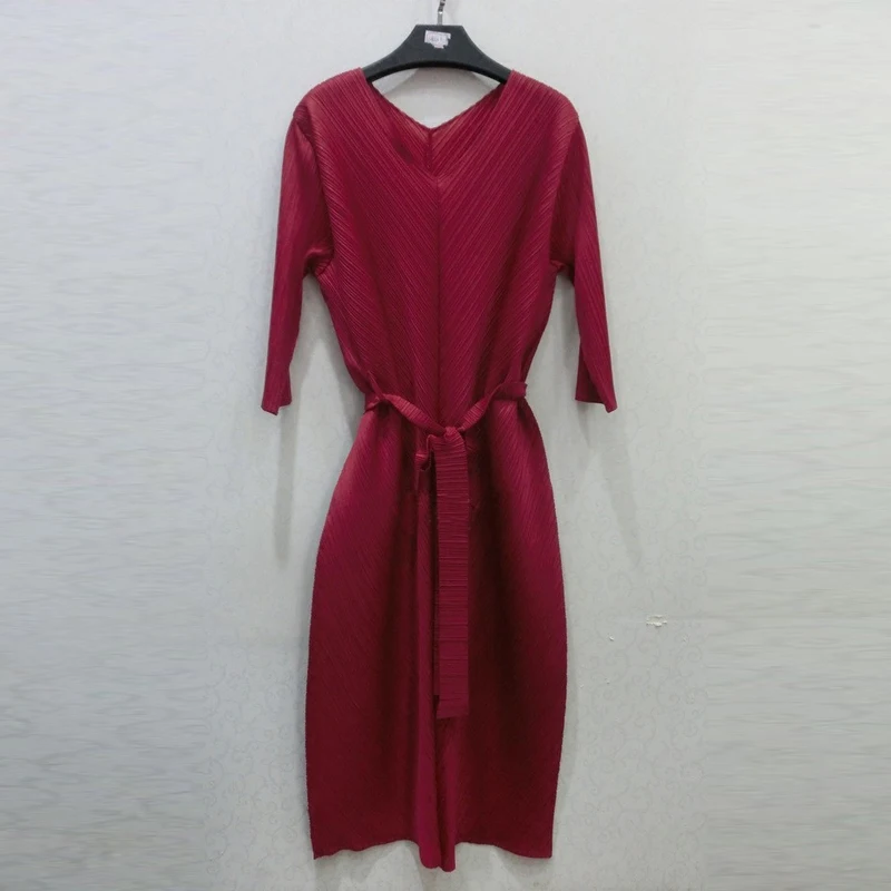Платье Changpleat женское с треугольным вырезом и рукавом 3/4 оригинальный дизайн