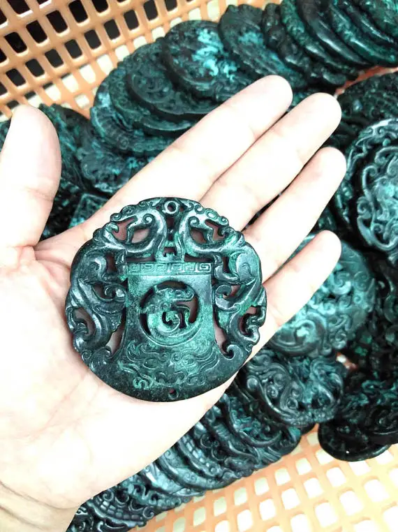 

Shop Sale --6pcs Brown Old Jade 70mm 2.8inch Ancient Jade Pendant Rare Animals Round Disc Carved teal blue mixed jewelry pendant
