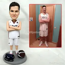 OOAK ручная скульптурная Полимерная глина баскетболист кукольная Статуэтка индивидуальный мальчик собака мини статуя по Turui статуэтки дизайн