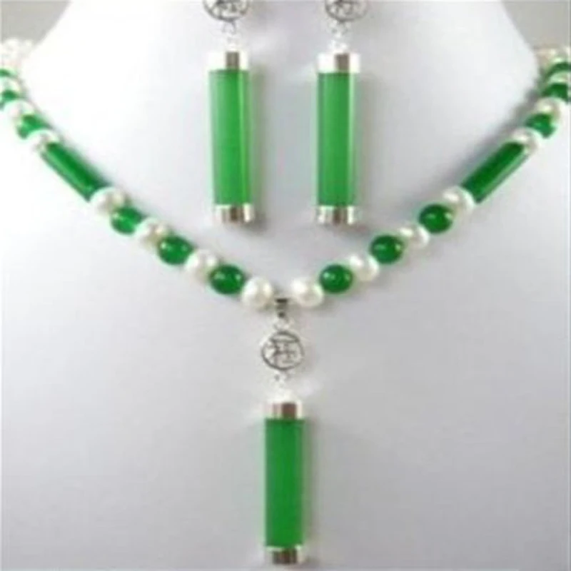 

New Women's fashion Beautiful white pearl green earrings necklace Set D1545