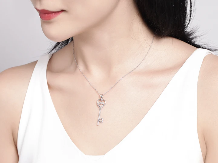 720silver key pendant necklace model