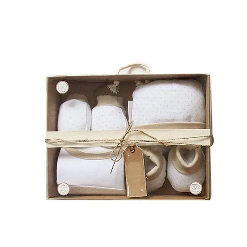 

4pcs High-End Newborn Baby Full Moon Gift Box Set Gloves And Foot Cover Hat Saliva Towel booties mittens cap bib cotton
