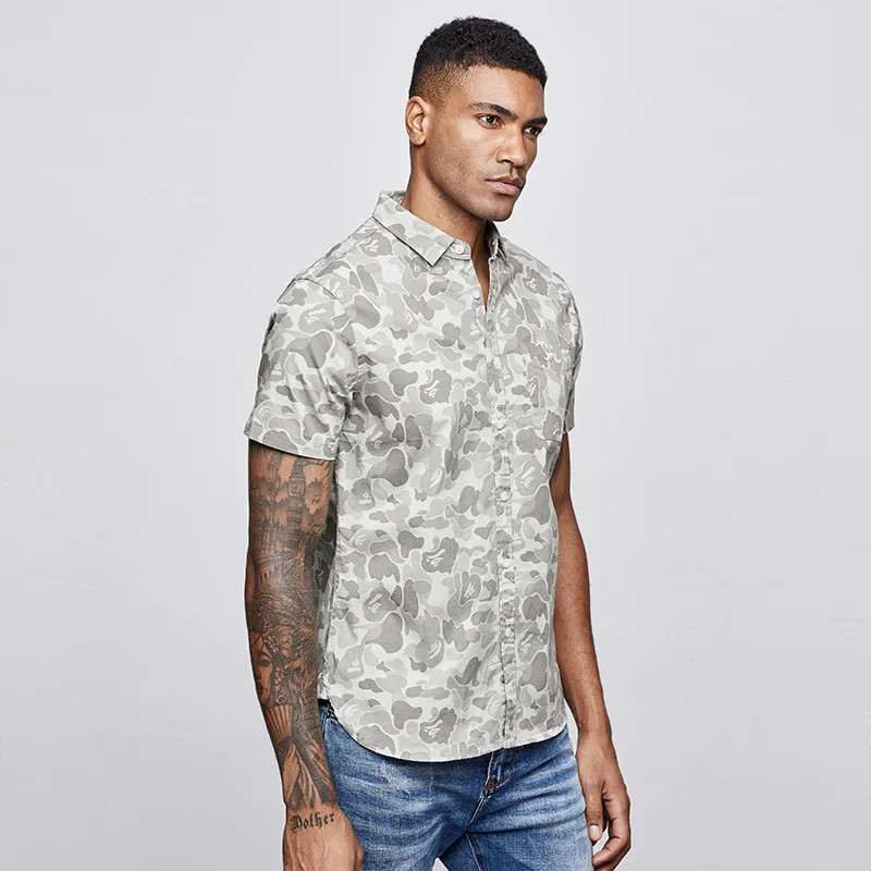 KUEGOU летняя хлопковая камуфляжная рубашка, Мужская одежда, повседневная приталенная уличная рубашка с коротким рукавом для мужчин, Военная Рубашка 8817