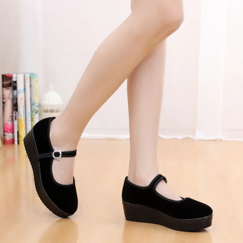 round toe shoes