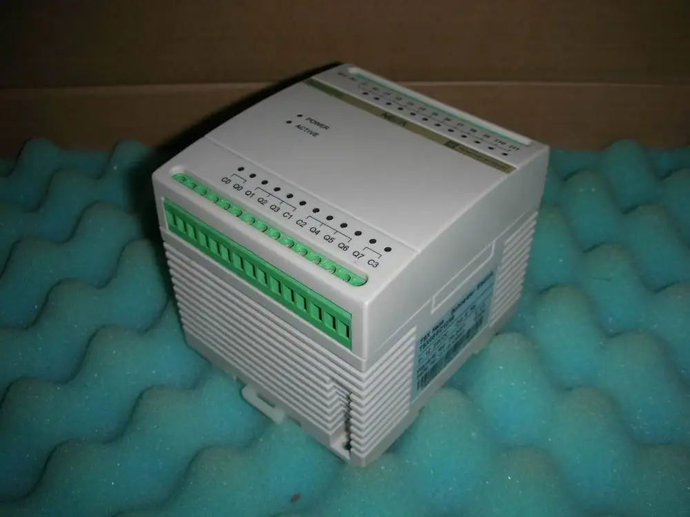 

1PC USED Schneider PLC TSX08ED12R8