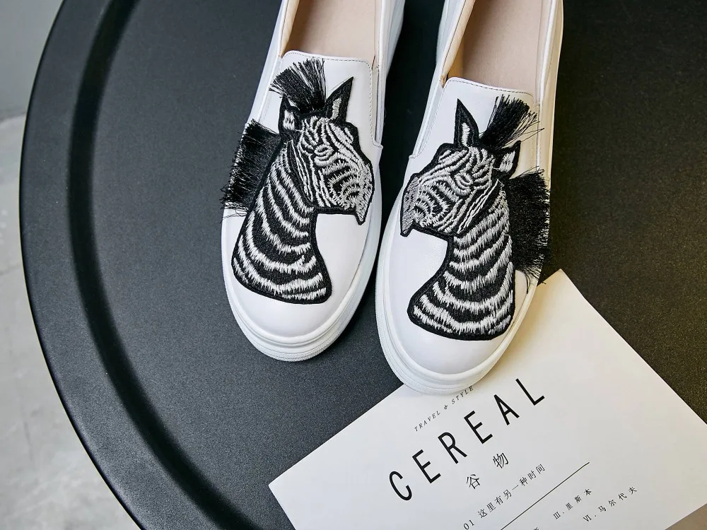 Décoration L26 Sur Naturel Suede cow En Mocassins Chaussures Animal Gland Haute Qualité Vulcanisées Kid Krazing Fond Cuir Slip Pot Supérieure Leather Appliques F1lJTKc