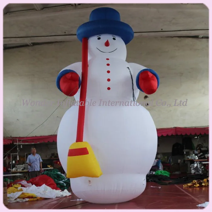 

2014 Popular hot decoration christmas inflatable snowman for sale