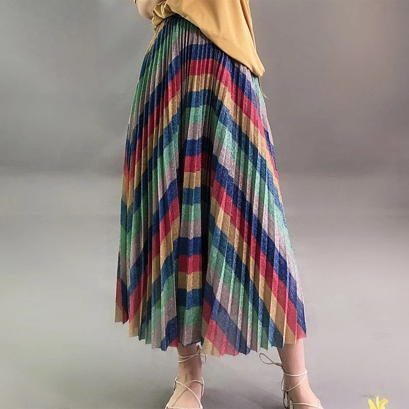 Новые модные яркие шелковые радужные полосатая плиссированная юбка Для женщин весенние и летние резинка на талии с буквенным принтом, длинная, трапецевидные юбки