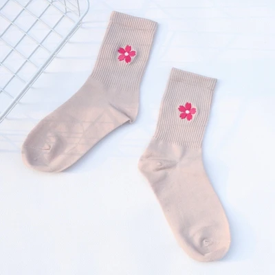 Милые весенние Хлопковые женские носки с вышивкой вишни, модные красивые розовые цветочные носки сакуры, летние милые мягкие удобные носки - Цвет: grey pink