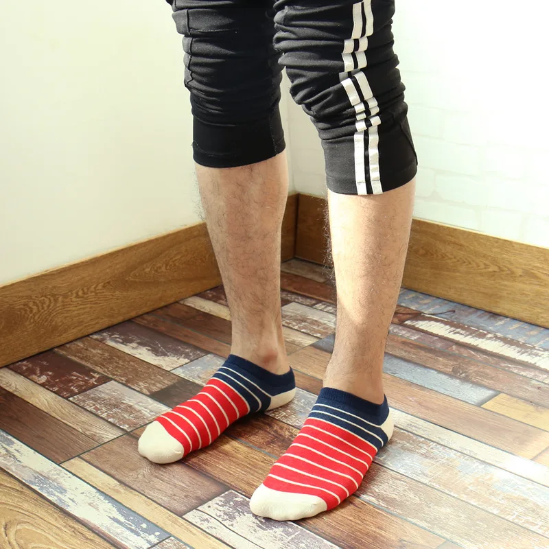 5 пар/лот, новинка, летние мужские короткие носки до лодыжки, хлопковые носки в тонкую полоску, зеленый, красный цвет, контрастная подошва, повседневные носки, размер 39-43