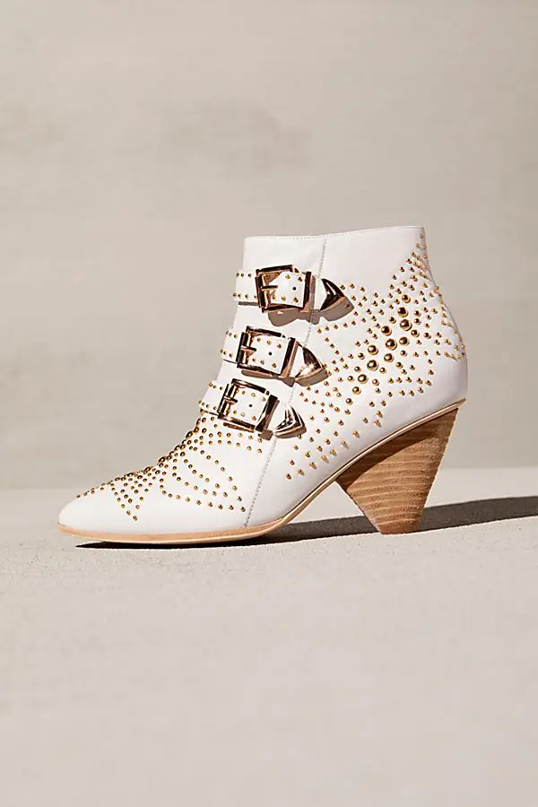 

Dipsloot Spring Lady White Pointed Toe Spike Heels Ankle Boots Women Three Buckles Decorated Side Zipper Short Boots With Rivets