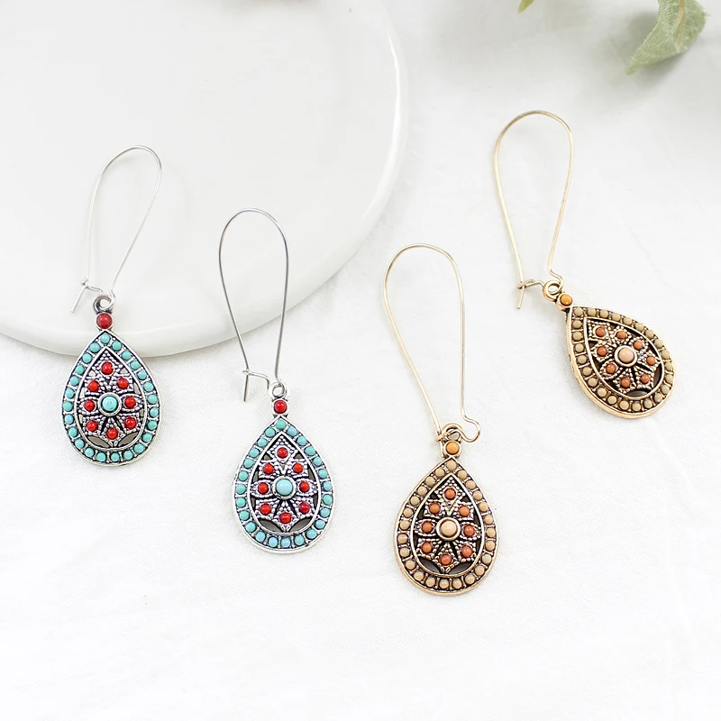 

Bohemian Small Drops Pendant Earrings Hollow Love Drops Color Beads Handmade Ear Hooks Ethnic Handmade Charm Jewelry